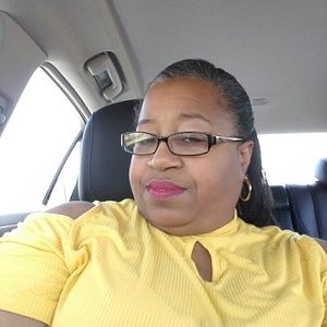 Meet your Posher, Jeanine